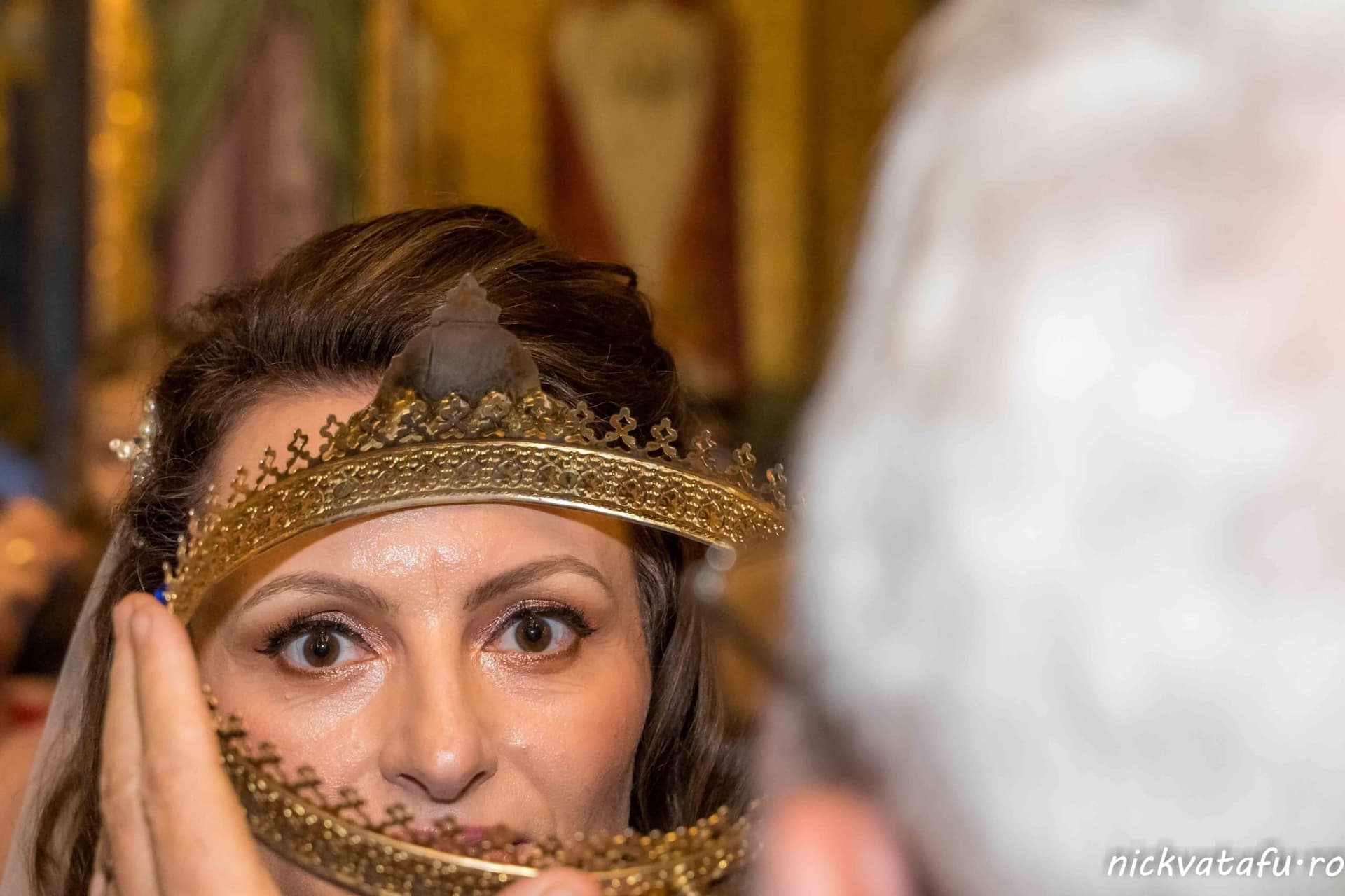 fotograf nunta sedinta foto mireasa biserica cununie