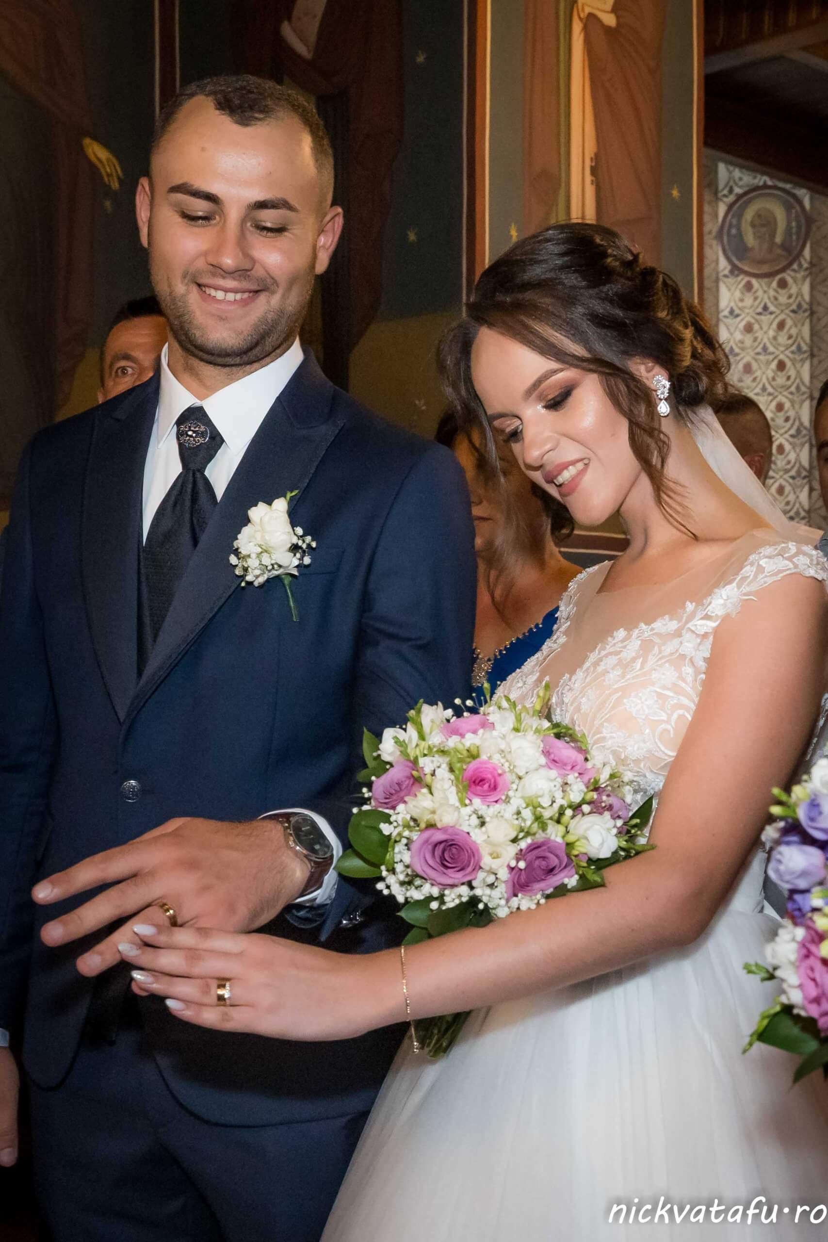 fotograf nunta sedinta foto miri biserica