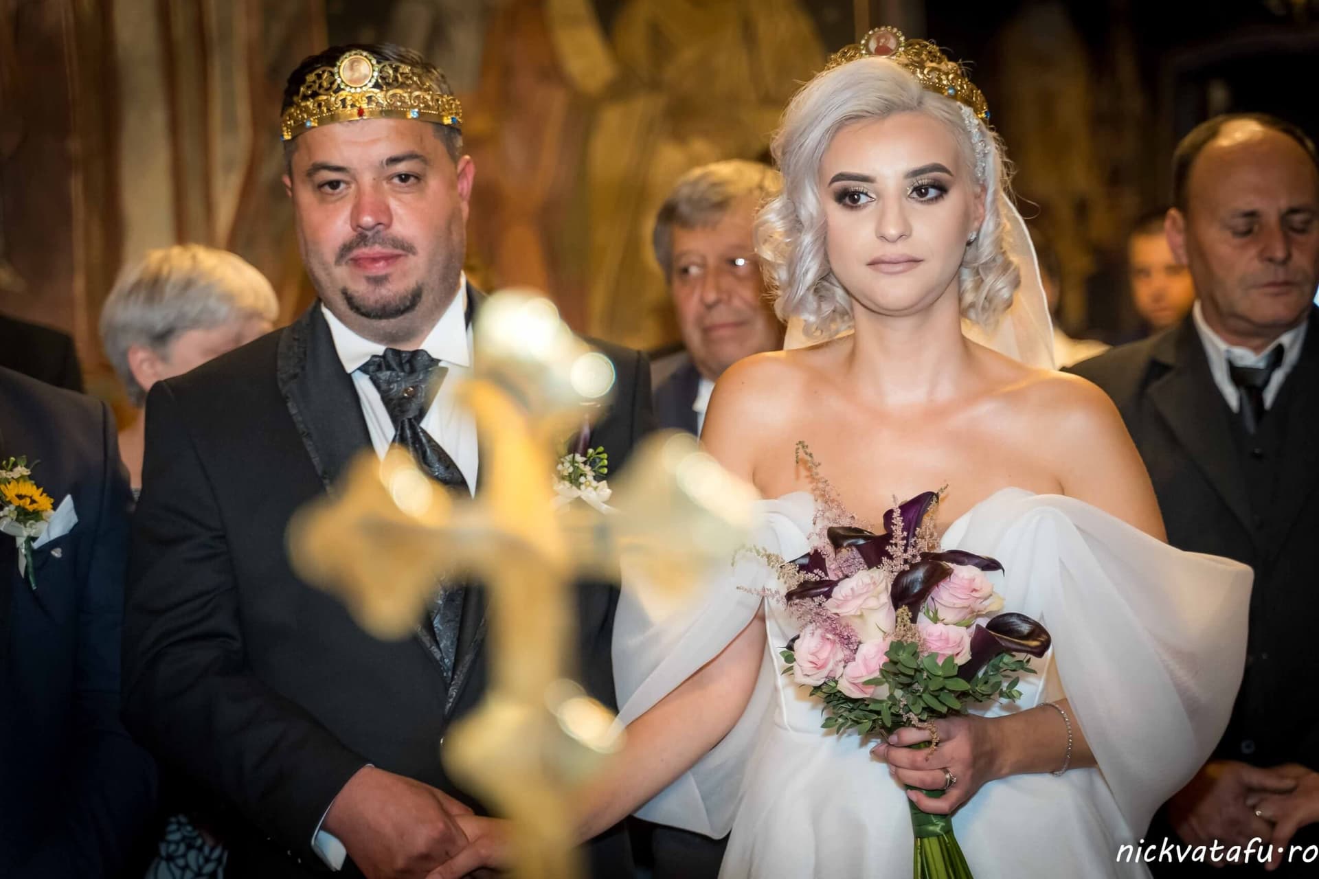 fotograf nunta sedinta foto miri biserica