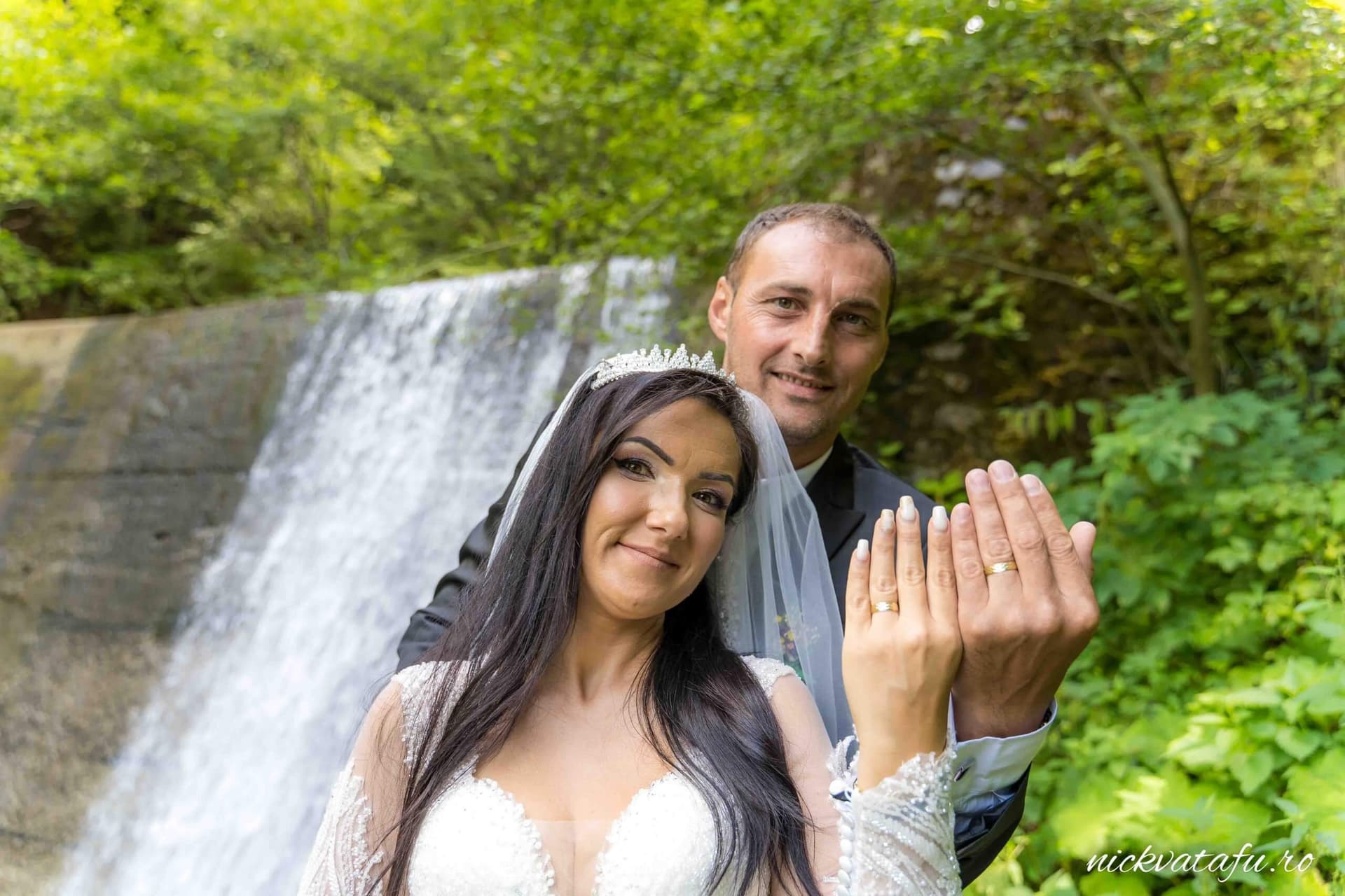 sedinta foto after wedding in natura vidraru cascada