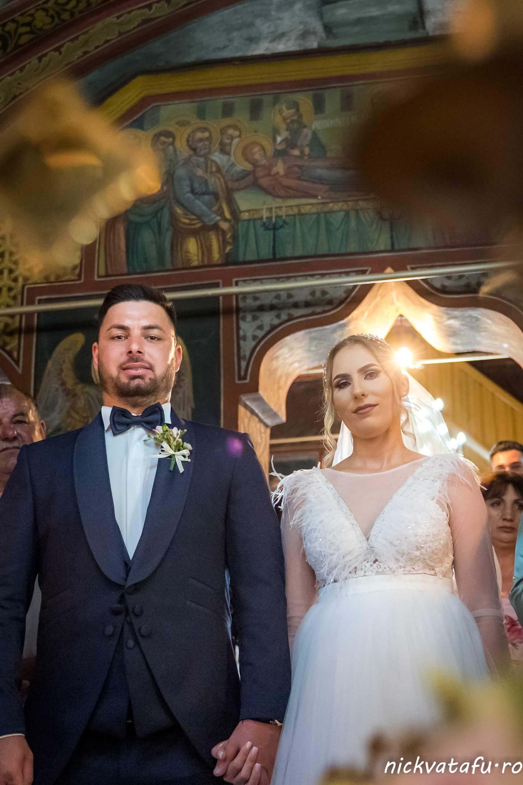 fotograf nunta portret miri sedinta foto mire mireasa biserica