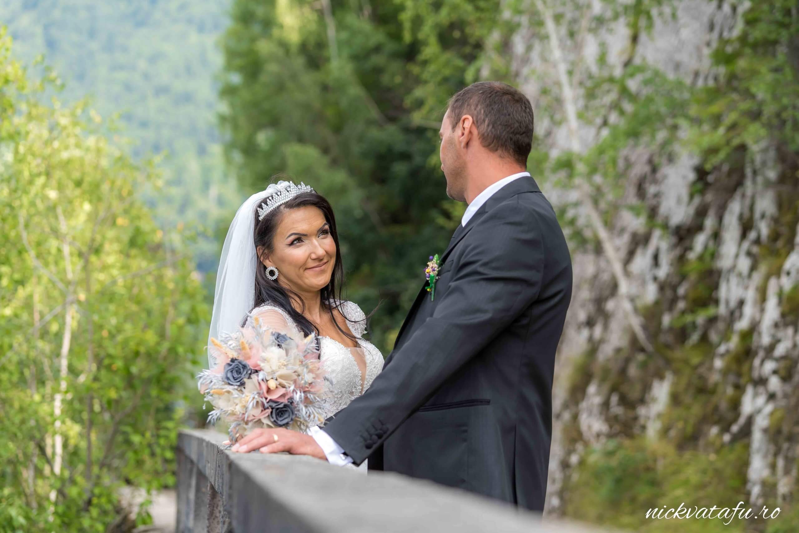 sedinta foto after wedding in natura vidraru